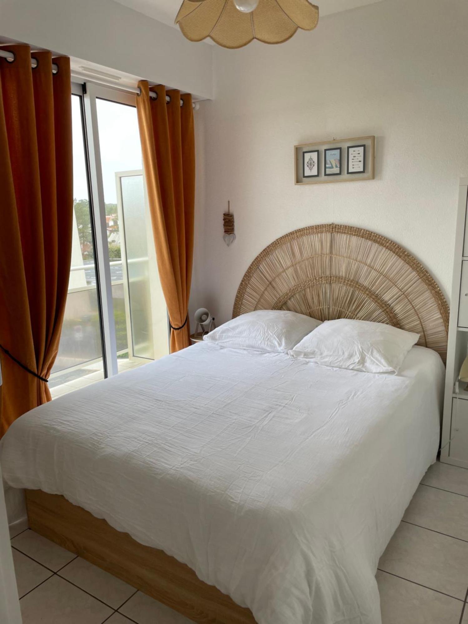 Appartement T2 vue mer les pieds dans l'eau avec parking privé Saint-Jean-de-Monts Exterior foto